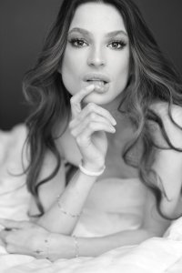 Лера, 79254106880