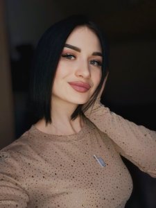 Карина, 79918567523