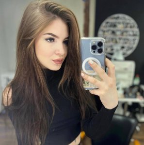 Деля, 79688120617