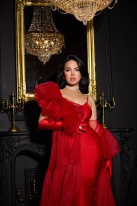 Лола, 79114785897