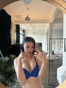 Амелия, 79680751654