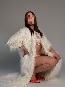 Даша, 79670244000