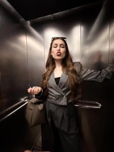 Виолетта, 79956311185