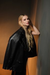 Алёна, 79689296122